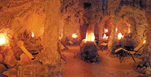 Himalayan salt grotto